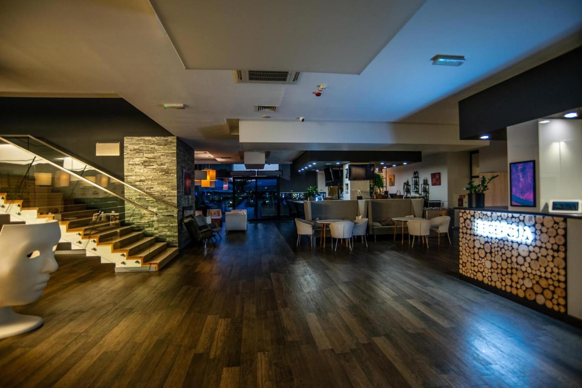 Hotel Bonifacio Spa&Sport Resort Sochocin Luaran gambar